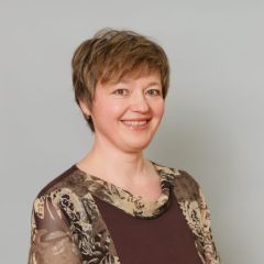 Лазученкова Елена